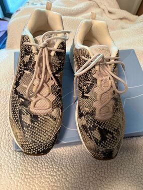 Easy Spirit Remy Snake-Print Sneakers in Cream & Black